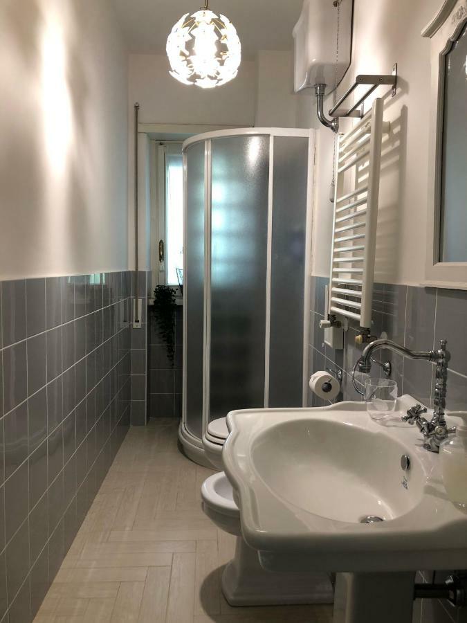 B&B Eurgardenie ローマ エクステリア 写真
